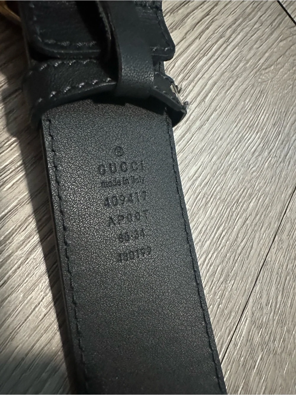 Gucci gg buckle